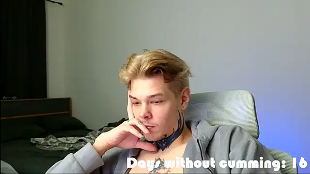 denis_here - DENIS_HERE's free webcam - UK Sex Cams