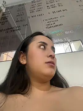 Antonella_Julieta webcam