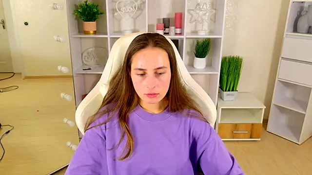 NadinnL webcam