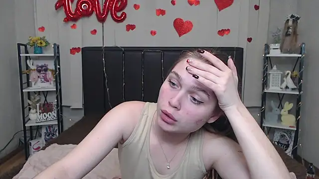 LaraPika webcam