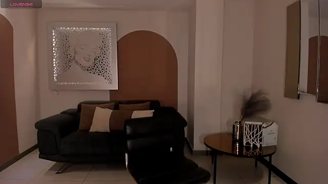 MilaVelvet_ webcam