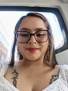 Kendall_37 webcam stripchat model stream image