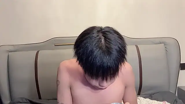 ly-0101 (M young) - #ahegao #asian #bisexuals #brunettes #cam2cam #chinese #cock-rating #cosplay #ejaculation #flashing #foot-fetish #handjob #hd #luxurious-privates #masturbation #medium #new #oil-show #role-play #smoking #striptease #young