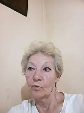 Webcam Model (Calypso-Loove)  is live.Free join now!
