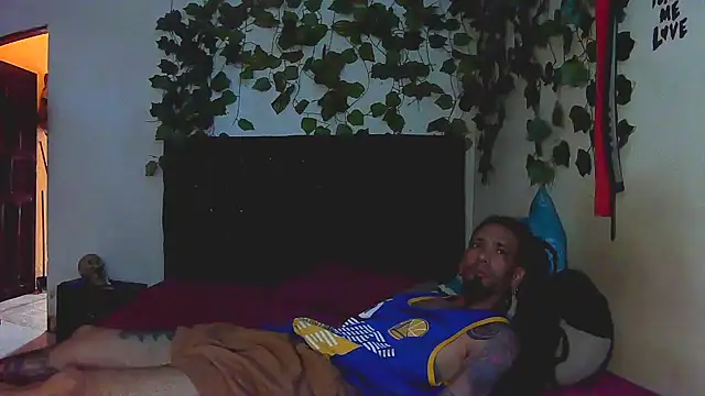 caribbeanlover1 webcam
