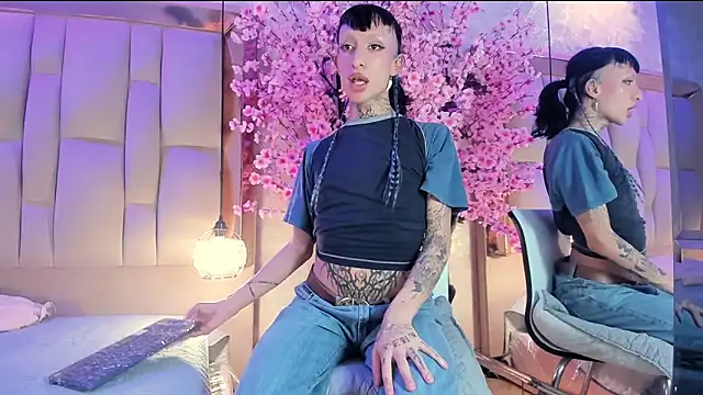 Model: MadisonWood01