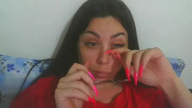 LovelyJulliette webcam