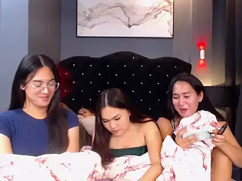 HOTTESTCANDYTS live sex cam