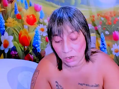 indianroxy webcam