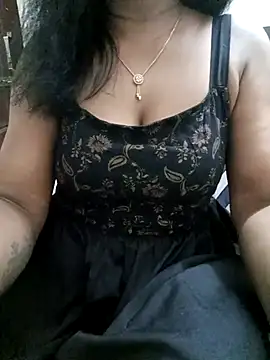 Tamil_Vishalini