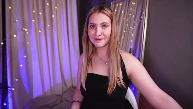 Emilicious webcam