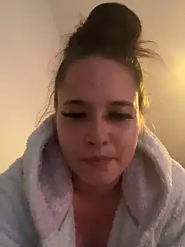 Poppylooloo webcam
