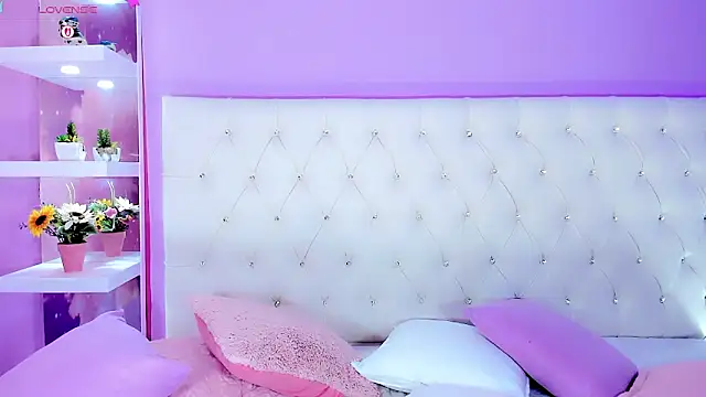 Nauthy_girl webcam