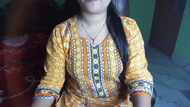 BengaliQueenStar webcam