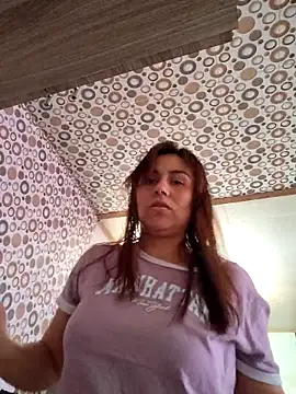 Webcam Model (vanessa-titisM)  is live.Free join now!