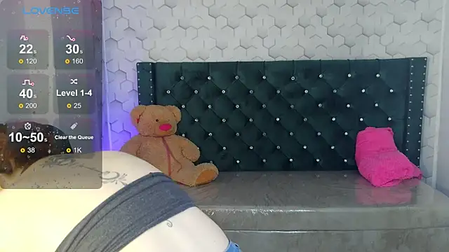 conniejames_m webcam
