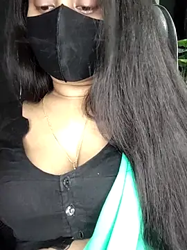 Idhika-Paul webcam
