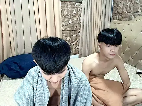 UrcutieguyxLover webcam