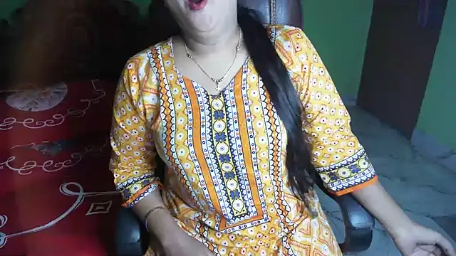 BengaliQueenStar webcam