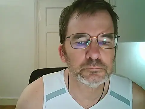 stallionrider88 - Stallionrider88's free webcam - UK Sex Cams