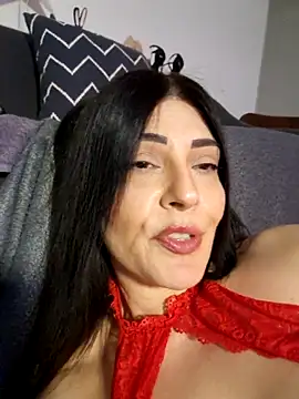 AryaSummersReal