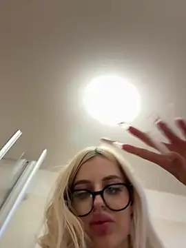 Steffi_Snowbunny webcam