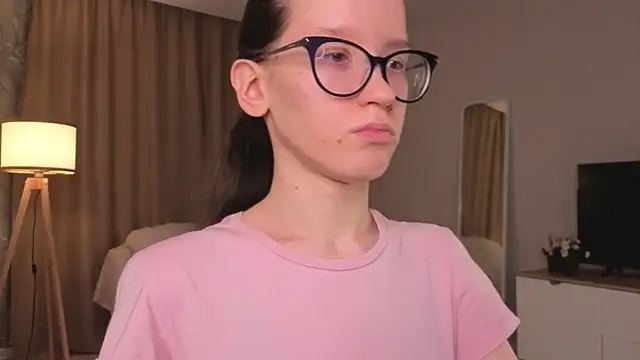 BettyBrowni webcam