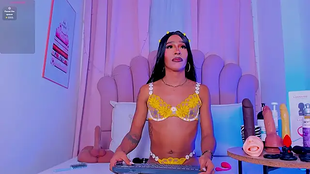 NicoleMadrird webcam