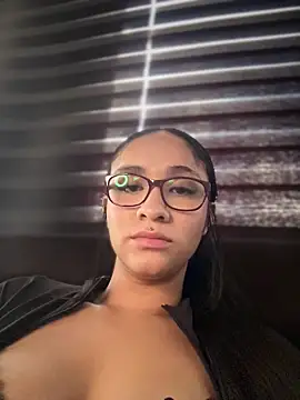 Isabella-Teen webcam