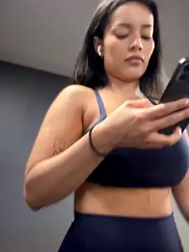Risky_Workouts live sex cam