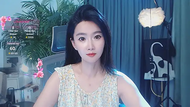 feifei-love (F milf) - 全裸直播10分钟