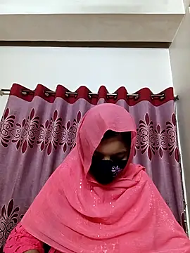 Webcam Model (Silver_Queen007)  is live.Free join now!