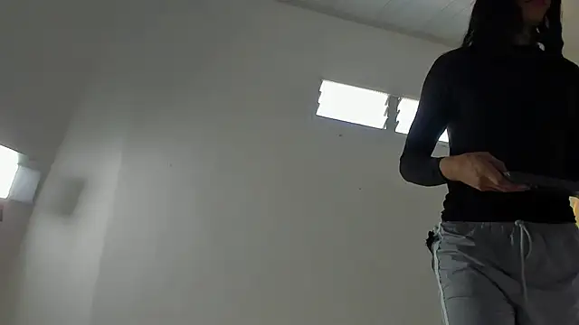 ArohomLester_ webcam