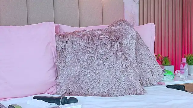 AshleyBaker1 webcam