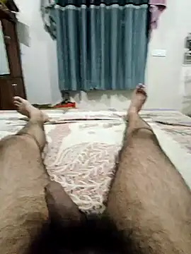 Tall_Hairy_Man webcam