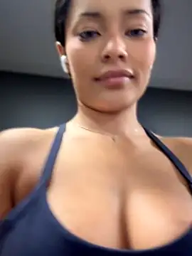Risky_Workouts's live cam