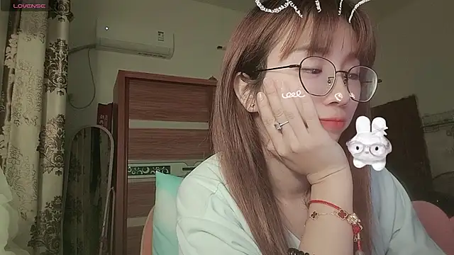 Lili_666 webcam