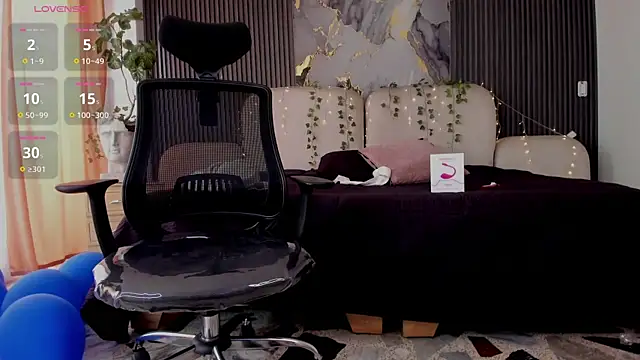 LiamDeep webcam