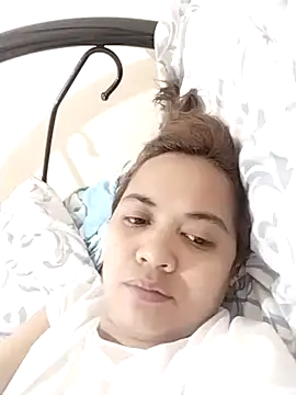 xTheLastVIRGINx webcam