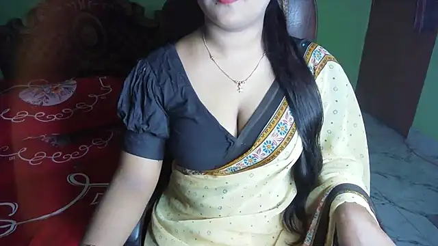 BengaliQueenStar webcam