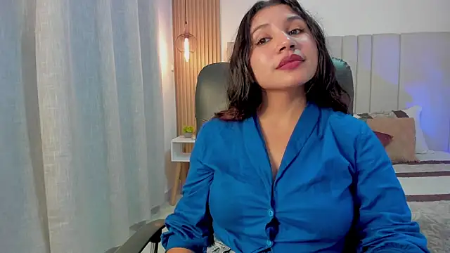 Victoria_Rosee webcam