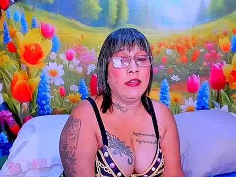 indianroxy webcam