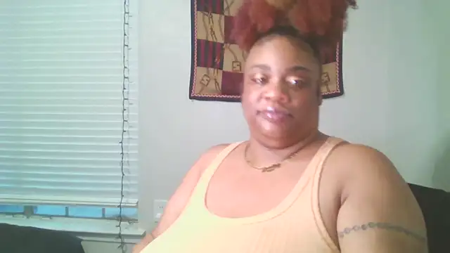 NaughtyHottieBBW webcam