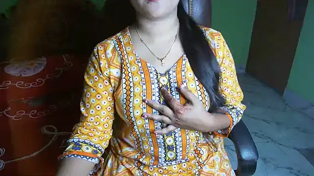 BengaliQueenStar webcam