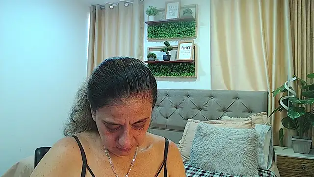 sasi_luna webcam