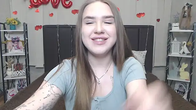 LauraHlot webcam