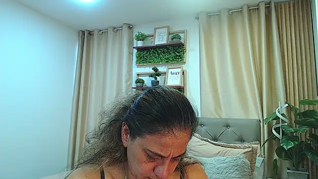 sasi_luna webcam