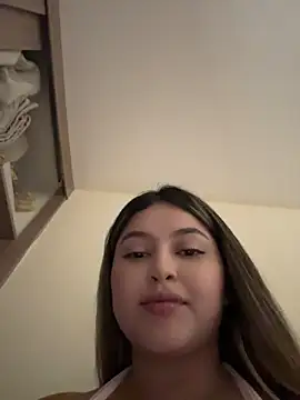 lunablossom_ webcam