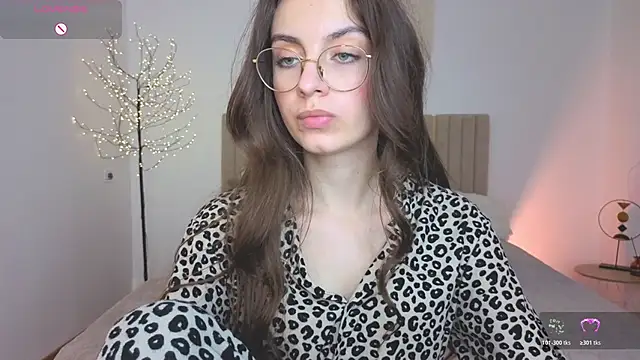 Real_cutie1 webcam