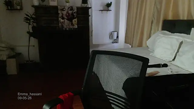 Emma_hassani webcam